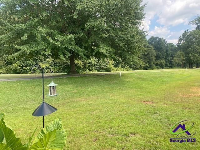 142 Fairway Oaks Drive, Perry, GA 31069