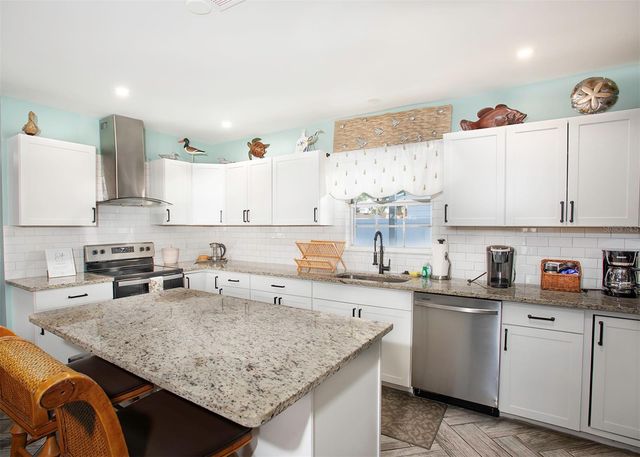 519 51ST STREET W, Bradenton, FL 34209