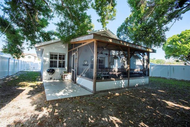 519 51ST STREET W, Bradenton, FL 34209