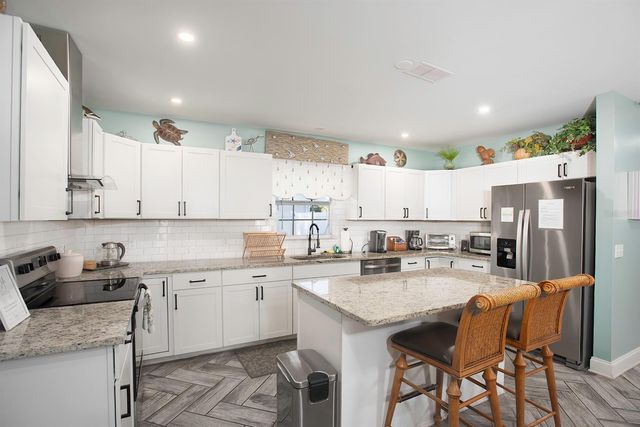 519 51ST STREET W, Bradenton, FL 34209