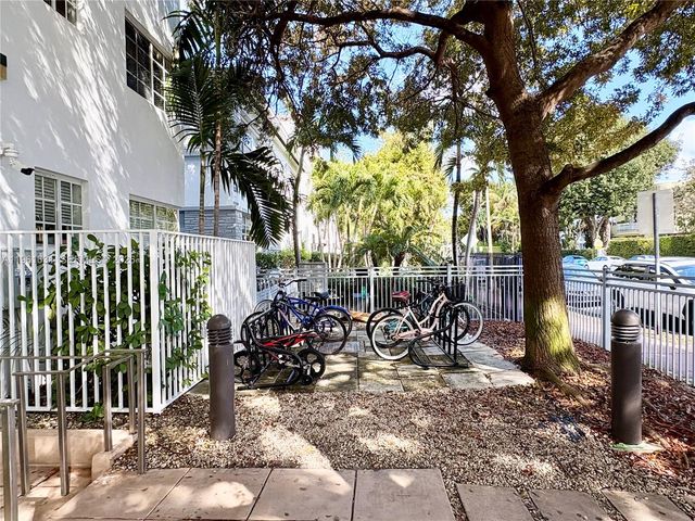 1300 Pennsylvania Ave 305, Miami Beach, FL 33139