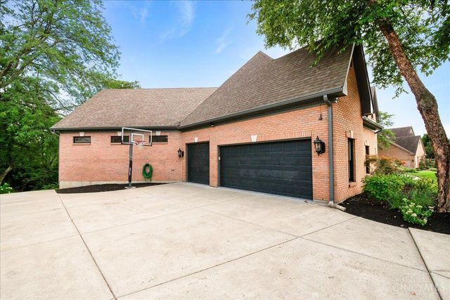 6530 Bridgeton Manor Court, Liberty Twp, OH 45011