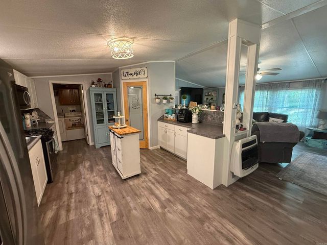 164 Murray St, Hunter, AR 72074