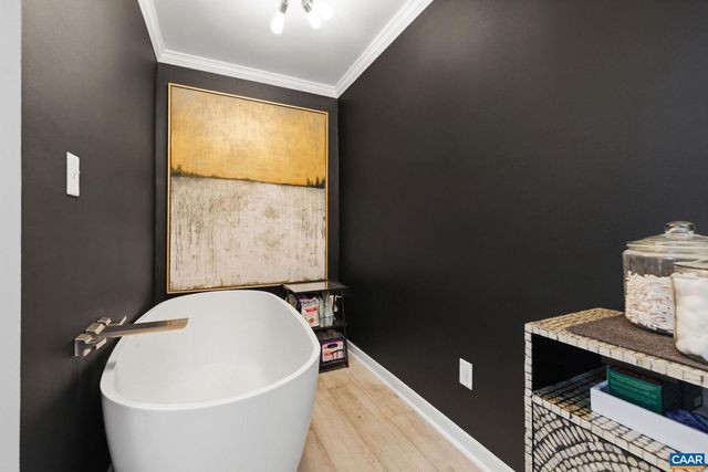 1302 LESTER DR, Charlottesville, VA 22901