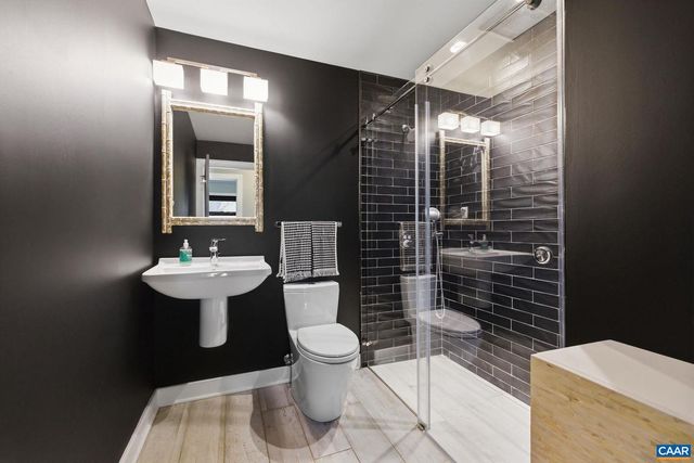 1302 LESTER DR, Charlottesville, VA 22901