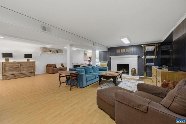 1302 LESTER DR, Charlottesville, VA 22901