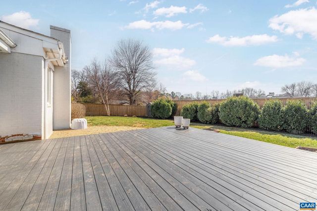 1302 LESTER DR, Charlottesville, VA 22901