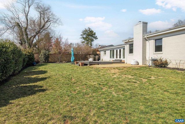 1302 LESTER DR, Charlottesville, VA 22901