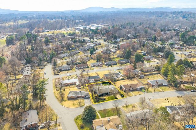 1302 LESTER DR, Charlottesville, VA 22901