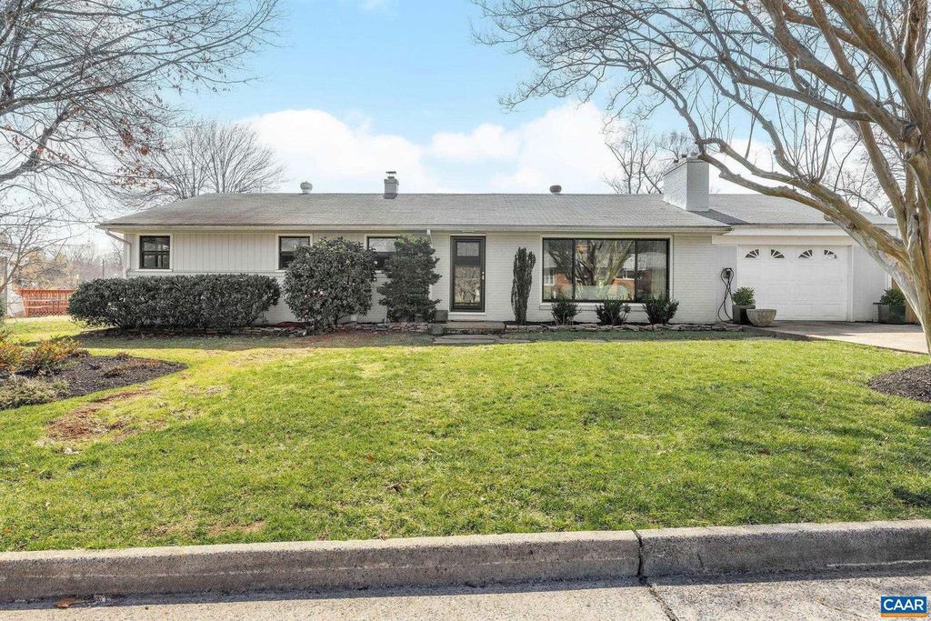 1302 LESTER DR, Charlottesville, VA 22901