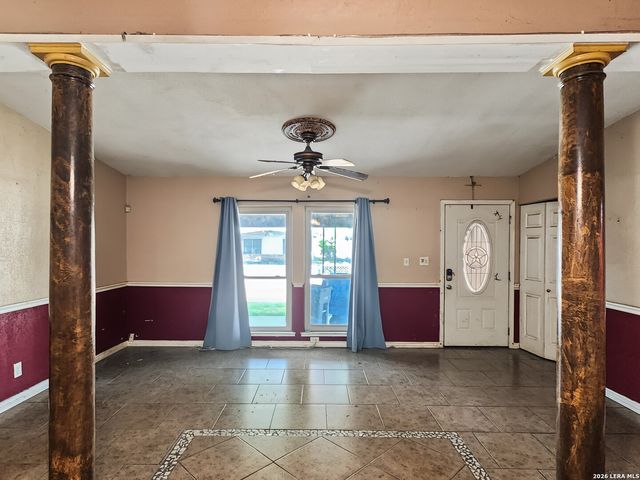 479 Clutter Avenue, San Antonio, TX 78214