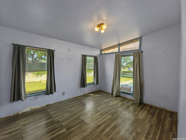 479 Clutter Avenue, San Antonio, TX 78214