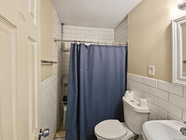 479 Clutter Avenue, San Antonio, TX 78214