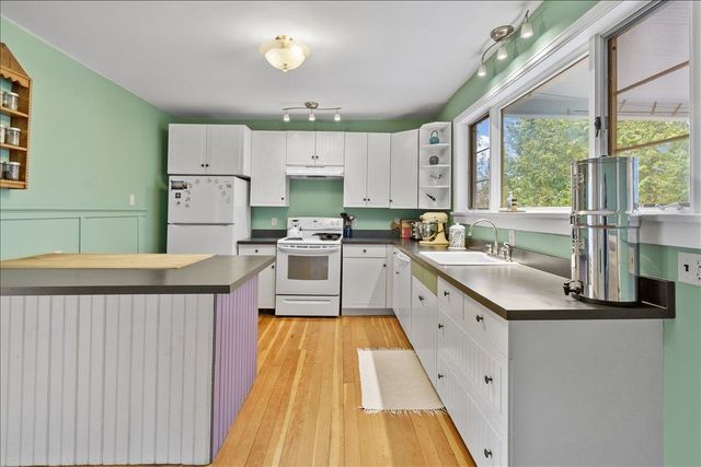 60 College St Apt 1, Montpelier, VT 05602