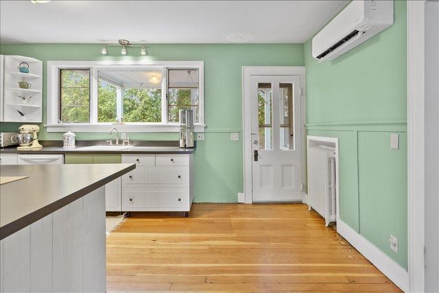 60 College St Apt 1, Montpelier, VT 05602