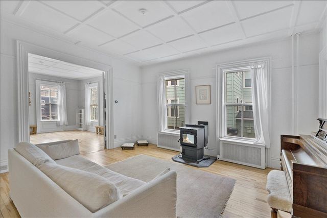 60 College St Apt 1, Montpelier, VT 05602