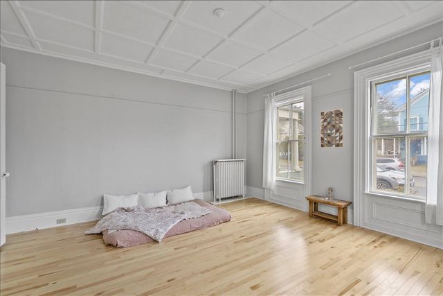 60 College St Apt 1, Montpelier, VT 05602