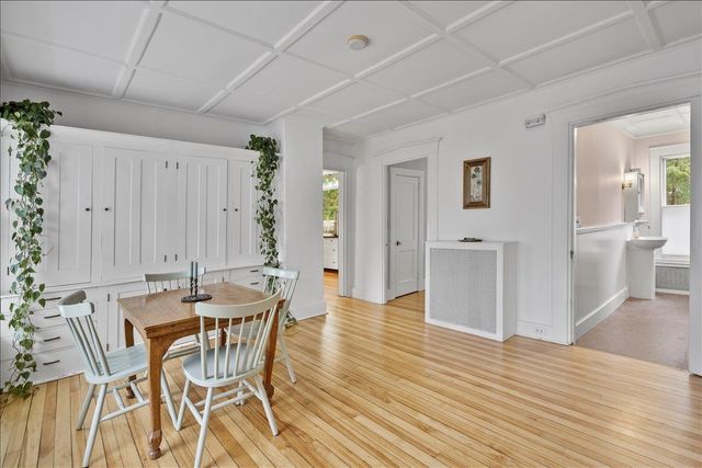 60 College St Apt 1, Montpelier, VT 05602