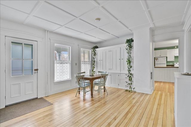 60 College St Apt 1, Montpelier, VT 05602