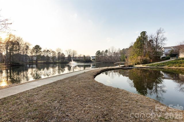 2705 Gosling Terrace Road, Charlotte, NC 28262