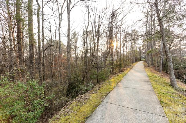 2705 Gosling Terrace Road, Charlotte, NC 28262