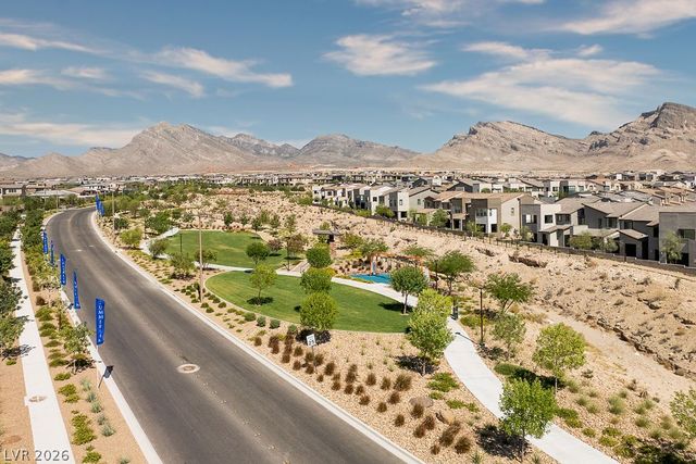 395 Nine Mile Creek Drive, Las Vegas, NV 89138