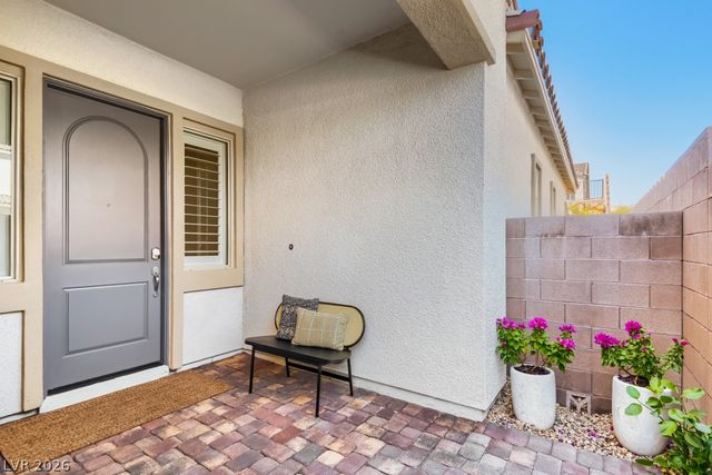395 Nine Mile Creek Drive, Las Vegas, NV 89138