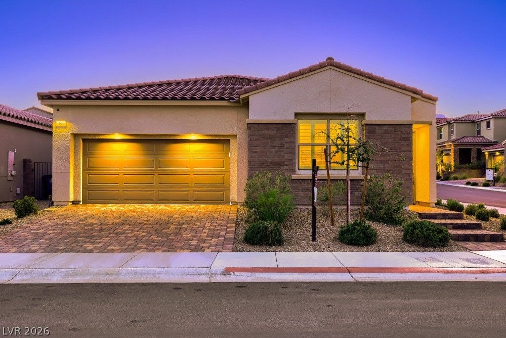 395 Nine Mile Creek Drive, Las Vegas, NV 89138 — photo 5