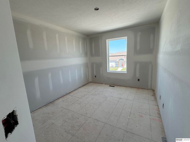 4775 E 21st Avenue, Fremont, NE 68025