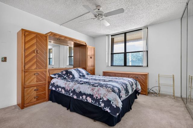 750 NE 199TH Street 204H, Miami, FL 33179