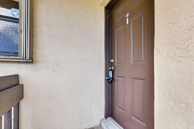 750 NE 199TH Street 204H, Miami, FL 33179