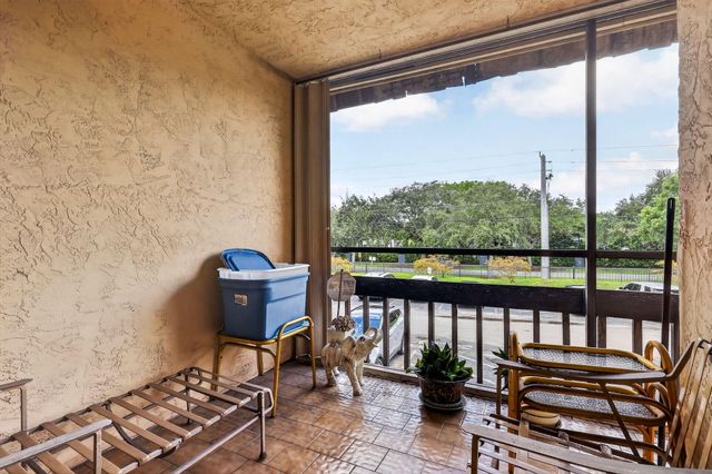 750 NE 199TH Street 204H, Miami, FL 33179