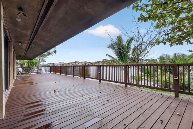 750 NE 199TH Street 204H, Miami, FL 33179