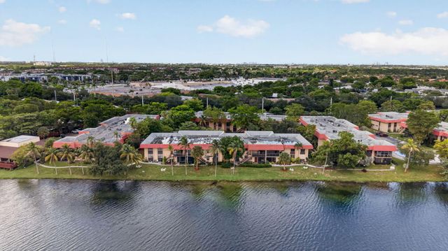 750 NE 199TH Street 204H, Miami, FL 33179