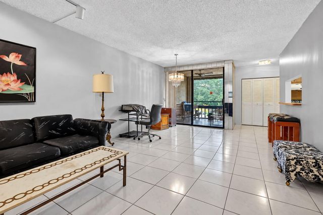 750 NE 199TH Street 204H, Miami, FL 33179