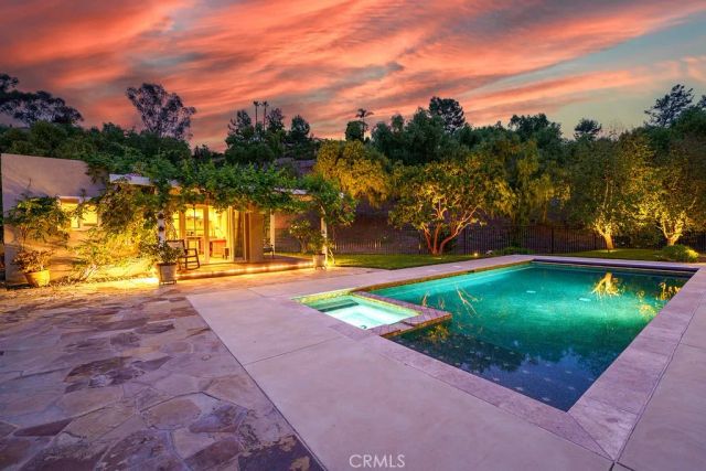 1 Sand Oaks, Laguna Niguel, CA 92677