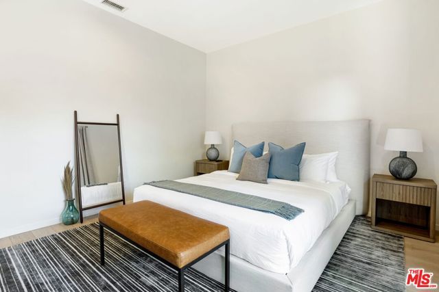 3910 Berryman Avenue, Los Angeles, CA 90066