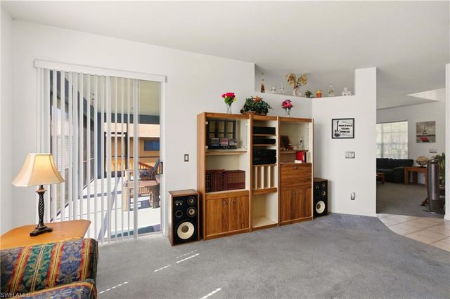 8821 Woodgate Manor CT, Fort Myers, FL 33908