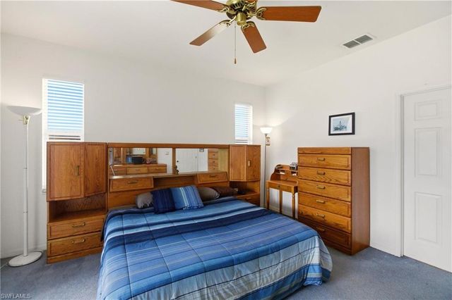 8821 Woodgate Manor CT, Fort Myers, FL 33908