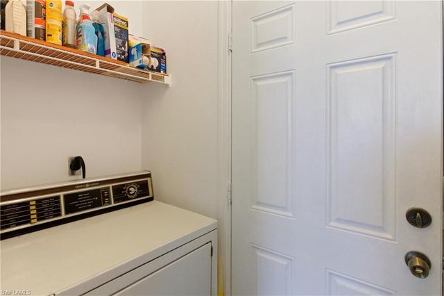 8821 Woodgate Manor CT, Fort Myers, FL 33908