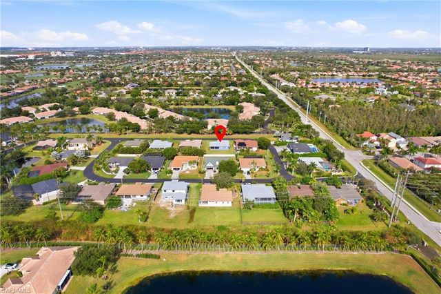 8821 Woodgate Manor CT, Fort Myers, FL 33908