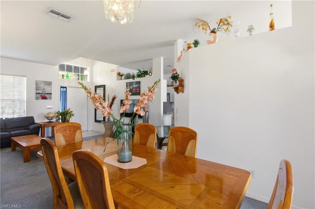 8821 Woodgate Manor CT, Fort Myers, FL 33908