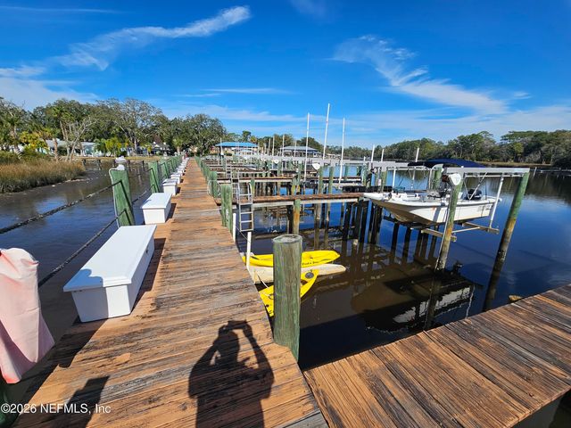 1307 RIVER HILLS Circle 16, Jacksonville, FL 32211