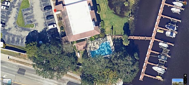 1307 RIVER HILLS Circle 16, Jacksonville, FL 32211