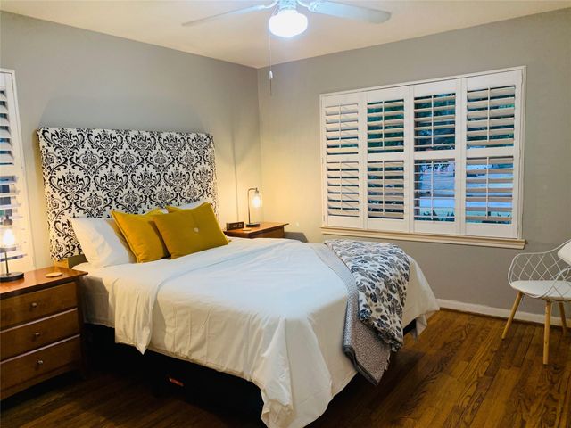 9626 Long Branch Lane, Houston, TX 77055