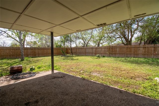 4001 Bray Dr, Corpus Christi, TX 78413