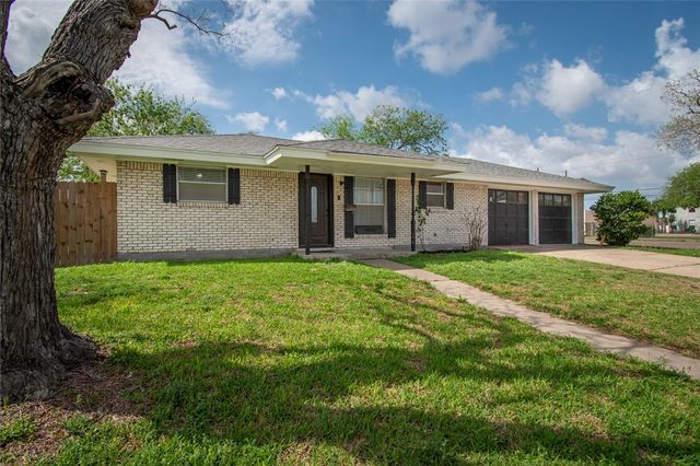 4001 Bray Dr, Corpus Christi, TX 78413