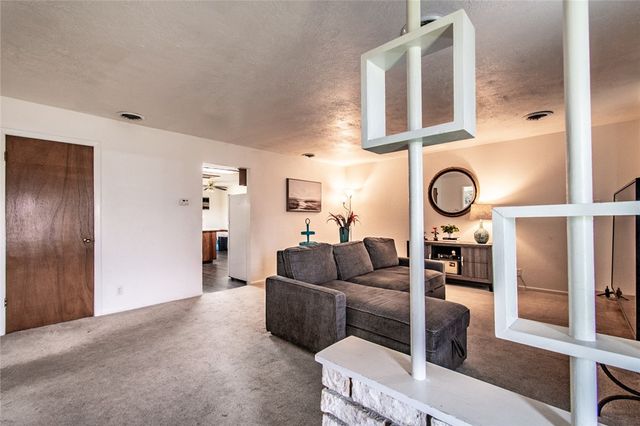 4001 Bray Dr, Corpus Christi, TX 78413