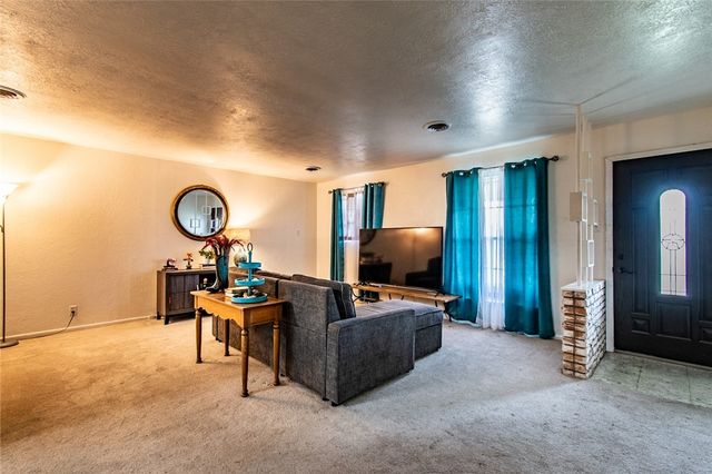 4001 Bray Dr, Corpus Christi, TX 78413