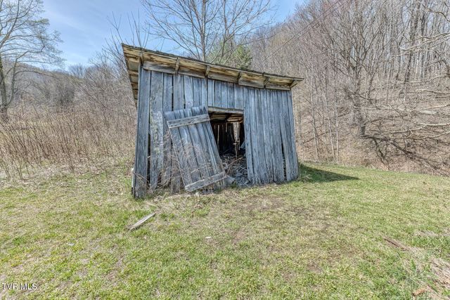 111 Hughes Hollow Road, Roan Mountain, TN 37687